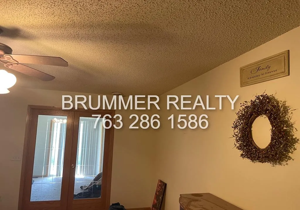 2 bed, $1,950 — Photo 1
