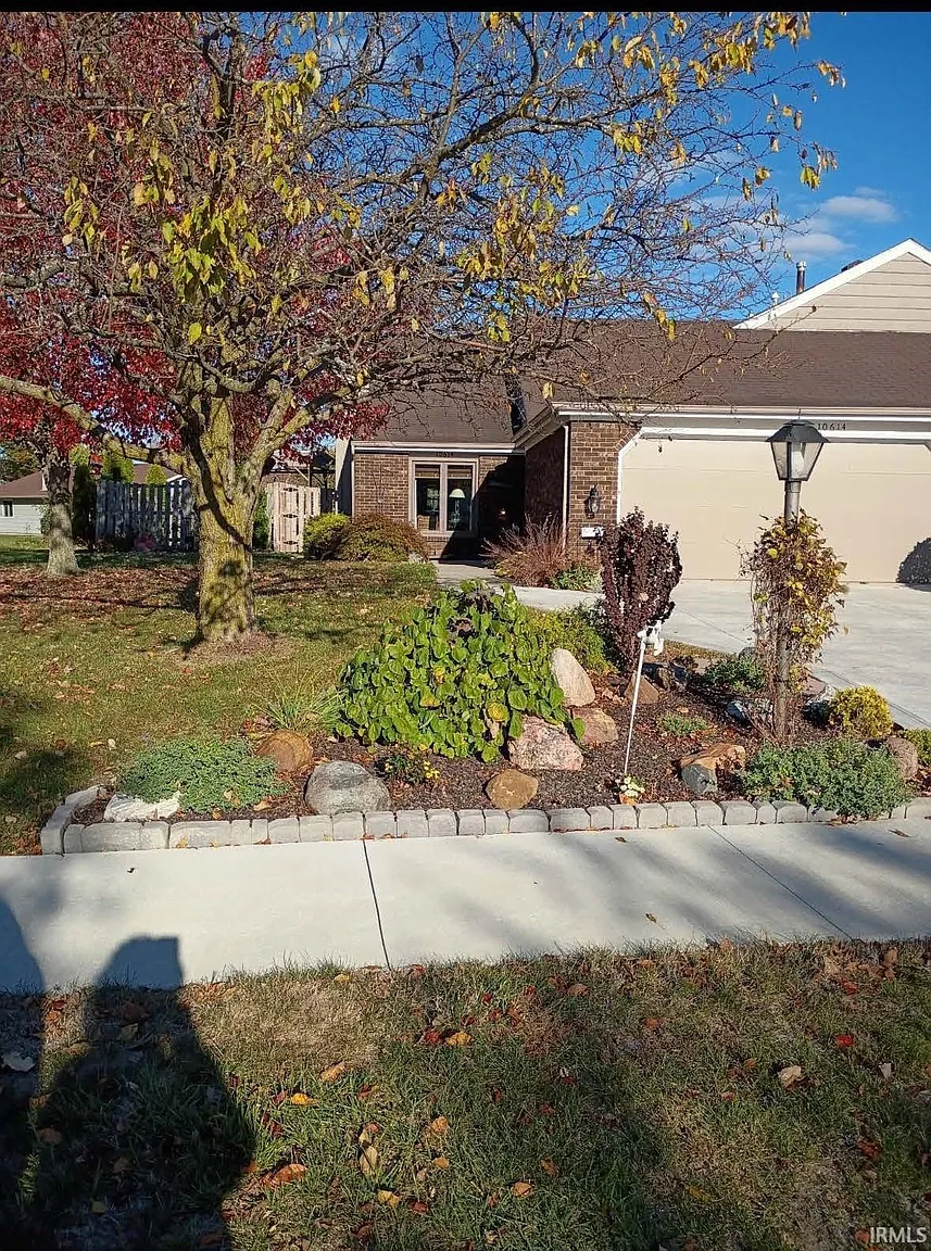 10614 Wild Flower Pl photo 1
