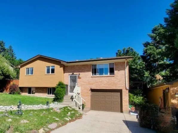 30 Circle Drive, Castle Rock, CO 80104
