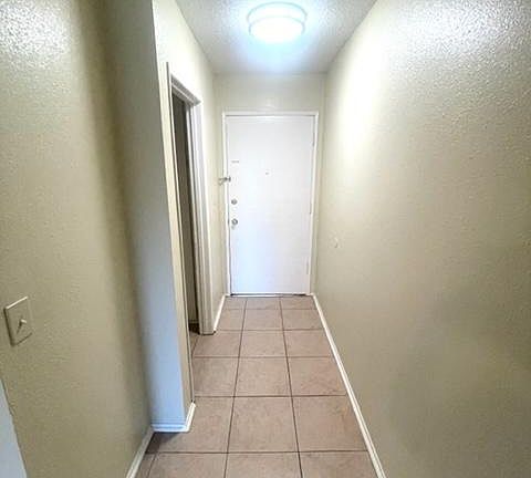 3rd image of 2501 Olive Ave APT 3