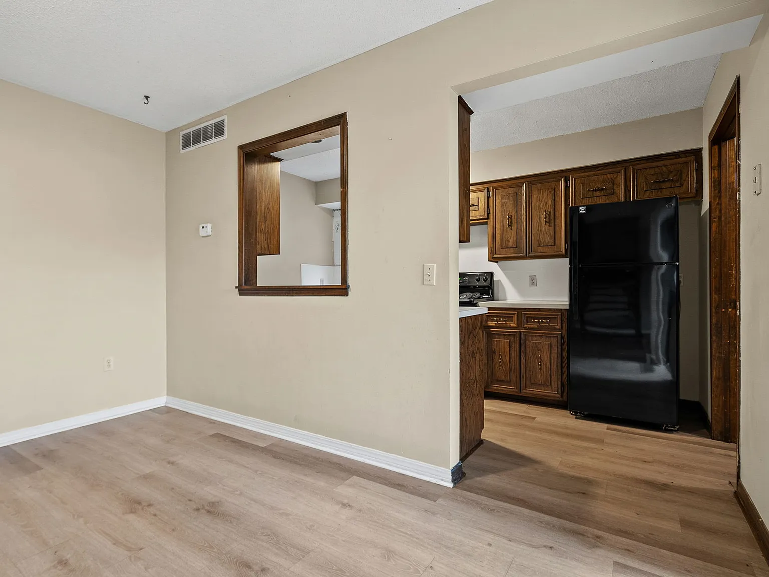 Rustic Woods Townhomes - E1 — Photo 3