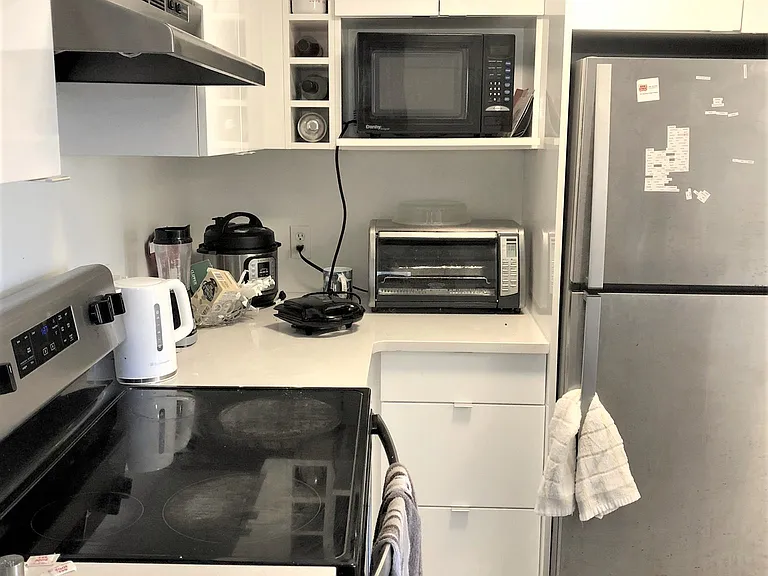 142 Mill St — Photo 3