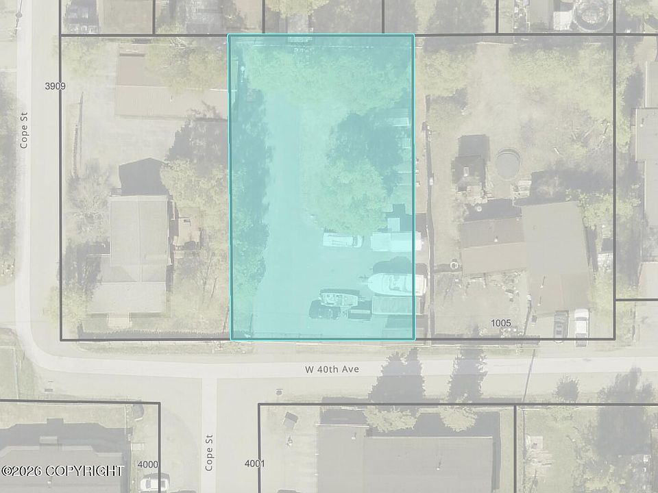 1st image of 1007 W 40th Ave