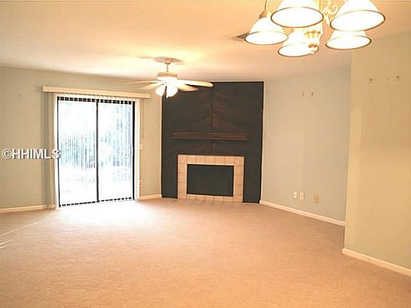 2nd image of 96 Mathews Dr APT 162