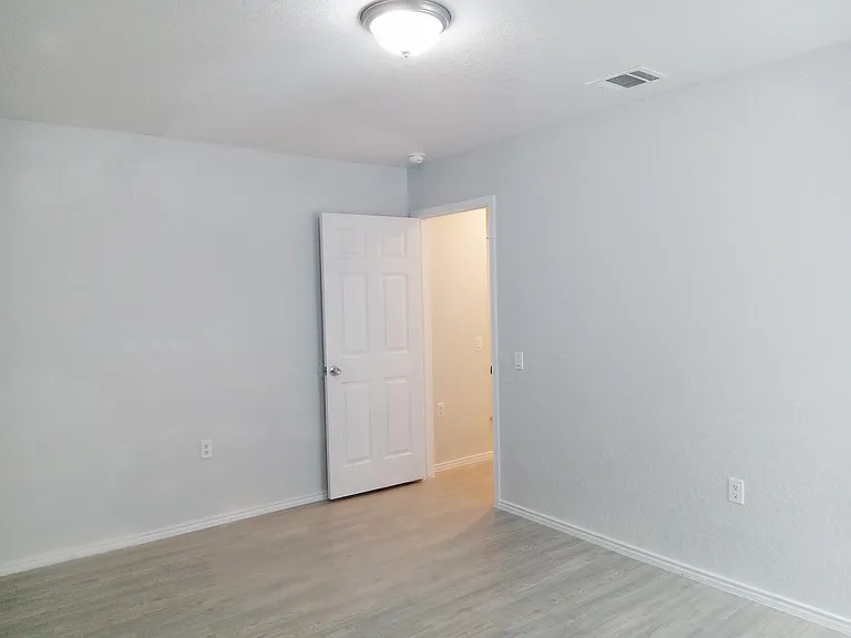 1002 Cook Bnd — Photo 20