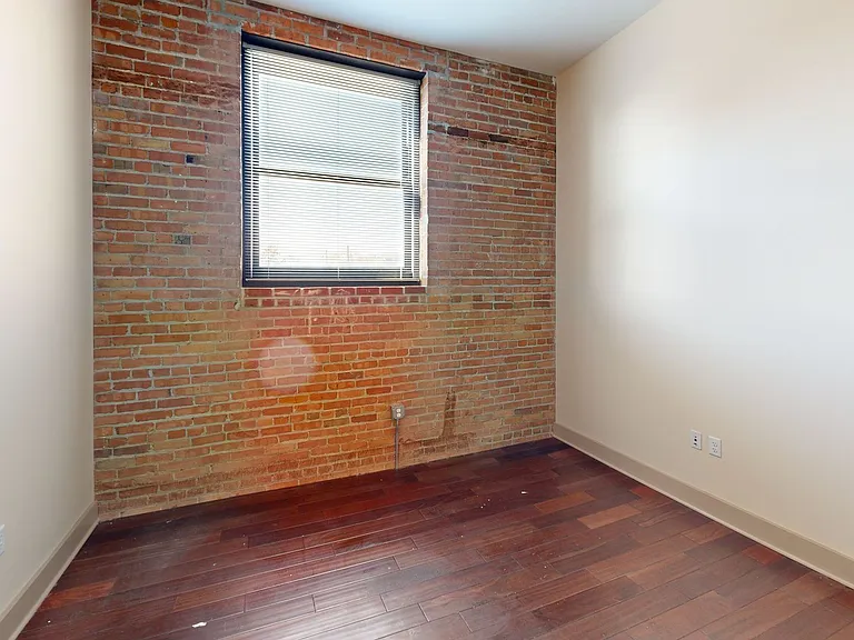 427 Pershing Ave — Photo 47