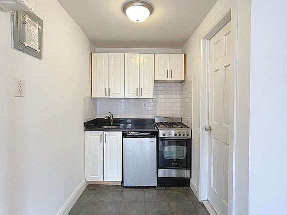 3rd image of 60 W 8th St APT 5B