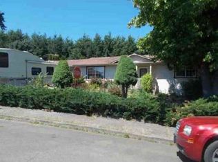 730 NE 5th St, Willamina, OR 97396