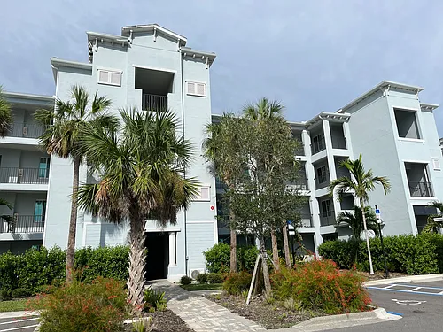 14091 Heritage Landing Blvd #124 Photo 1