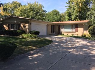 705 W Sunset Dr, Glenwood, IL 60425