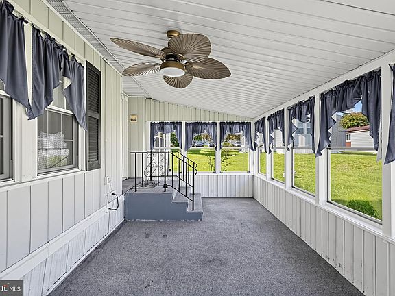 3rd image of 322 Running Brook Rd