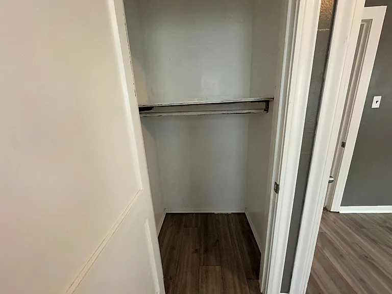 995 Center Street — Photo 8
