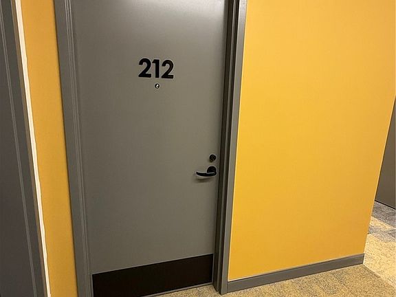 2nd image of 1117 W Fayette St #212