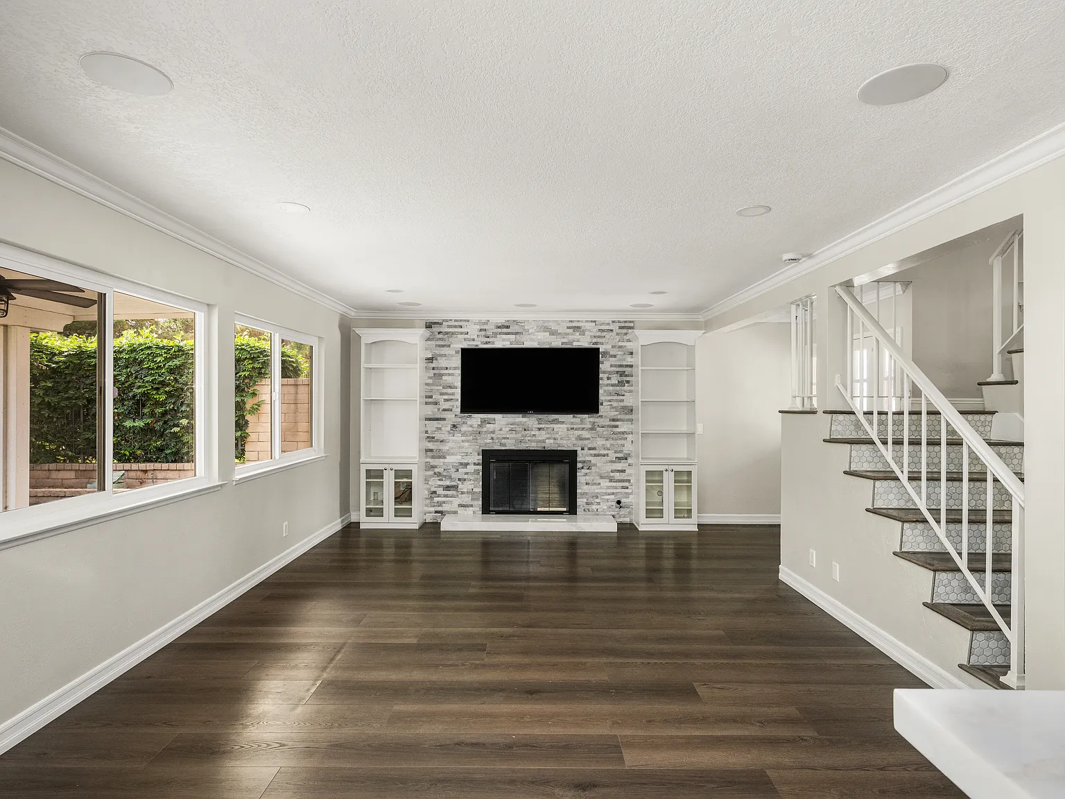 4 bed, 1839 sqft, $5,800 — Photo 3