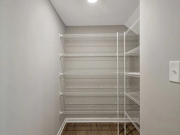 4860 Osprey Pointe Dr — Photo 28