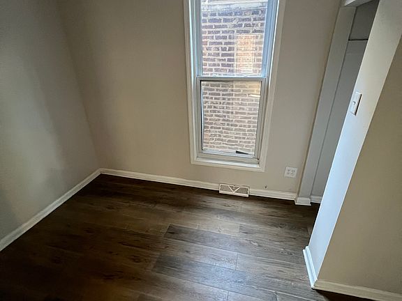 5th image of 1906 S Homan Ave #1