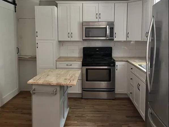 318 W 14th St, Columbia, TN 38401