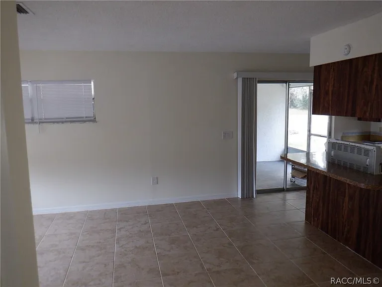 923 E Turner Camp Rd — Photo 11