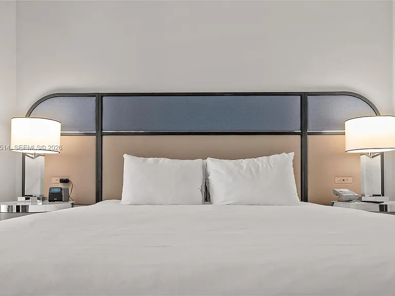 4401 Collins Ave #1508 — Photo 10