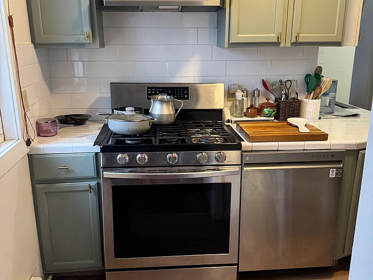 160 Washington St #2 — Photo 25