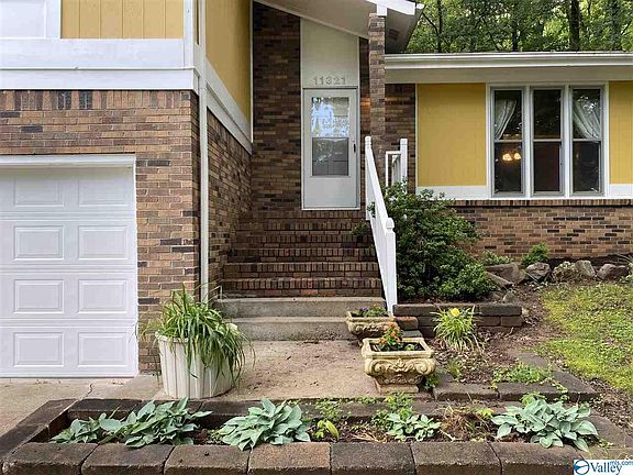5th image of 11321 Mountaincrest Dr SE