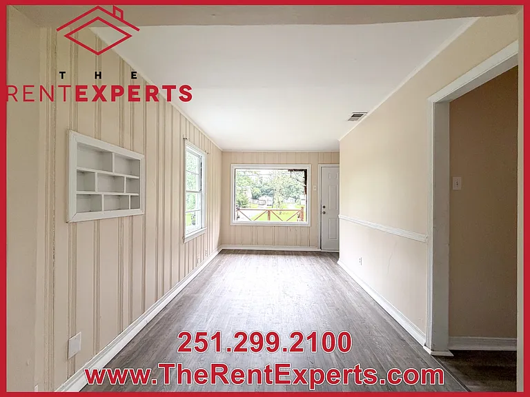 4039 Higgins Rd — Photo 15