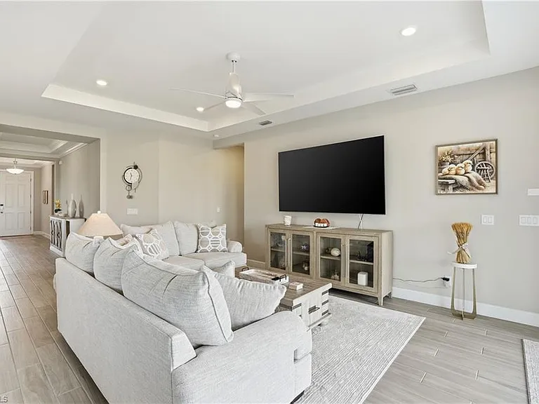 11964 Molto Dr — Photo 9