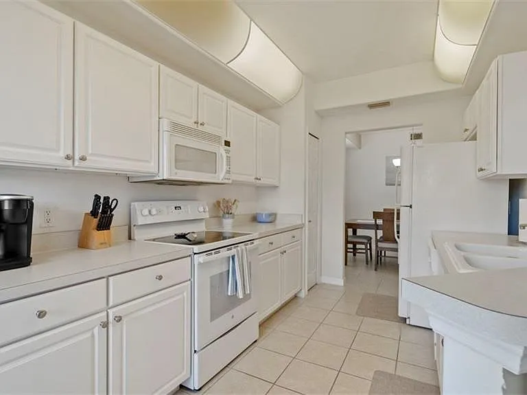 9582 Hemingway Ln #3402 — Photo 9