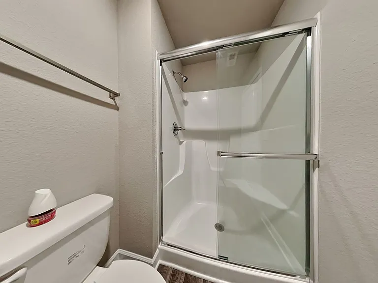 203 Lily St — Photo 11