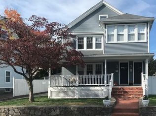86 Querida St, Fairfield, CT 06825