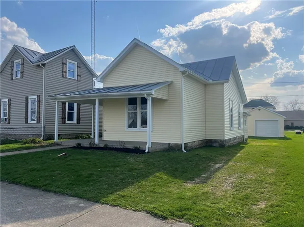 121 N Sycamore St, Union City, OH 45390