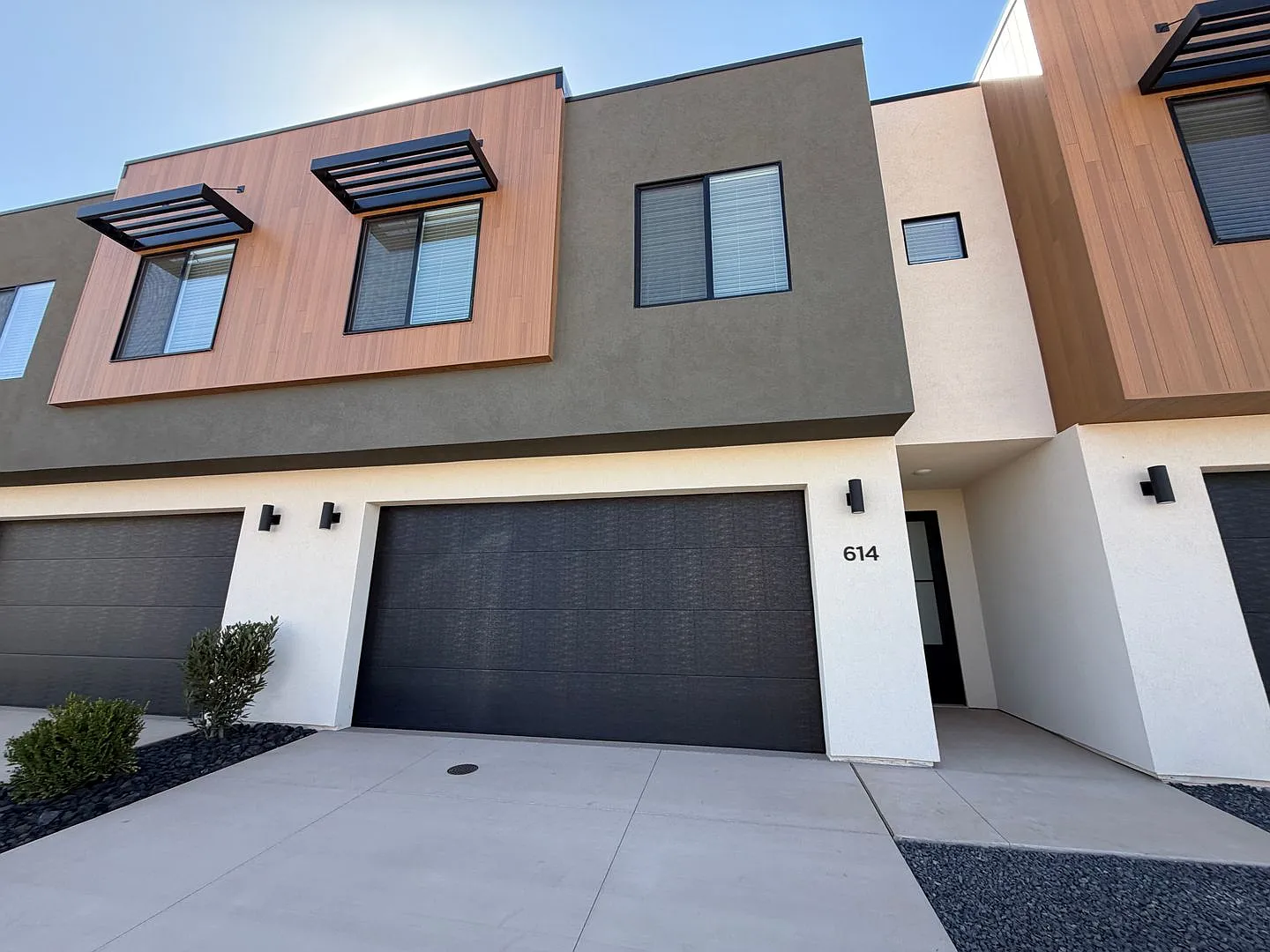 Brand New Townhome For Rent By Crimson Cliffs! — Photo 2