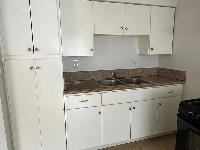 7918 Bright Ave #A — Photo 15