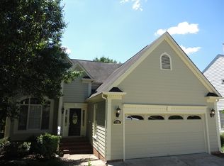 710 Riverway Ln, Knightdale, NC 27545