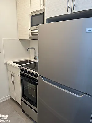 Rented by Brown Harris Stevens | media 10