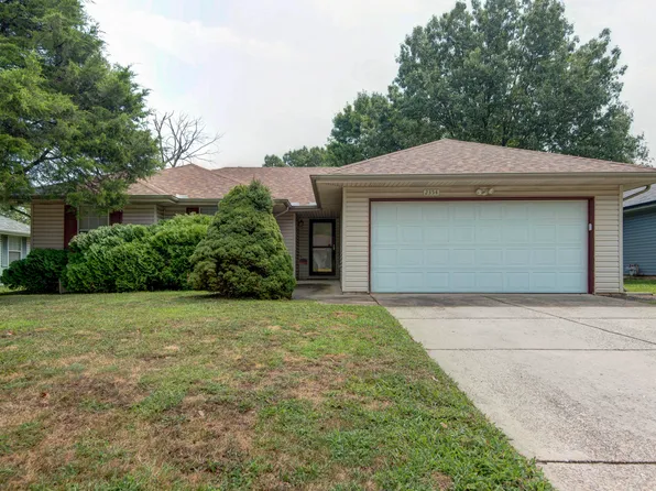 2354 S Timbercreek Avenue, Springfield, MO 65807