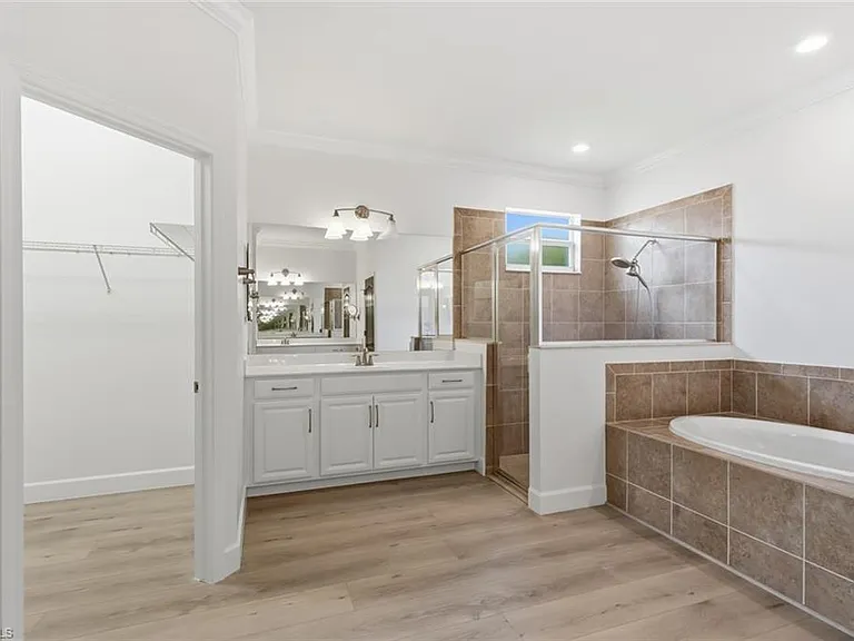 2290 Vermont Ln — Photo 16