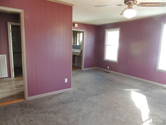 2nd image of 421 Victory Ave