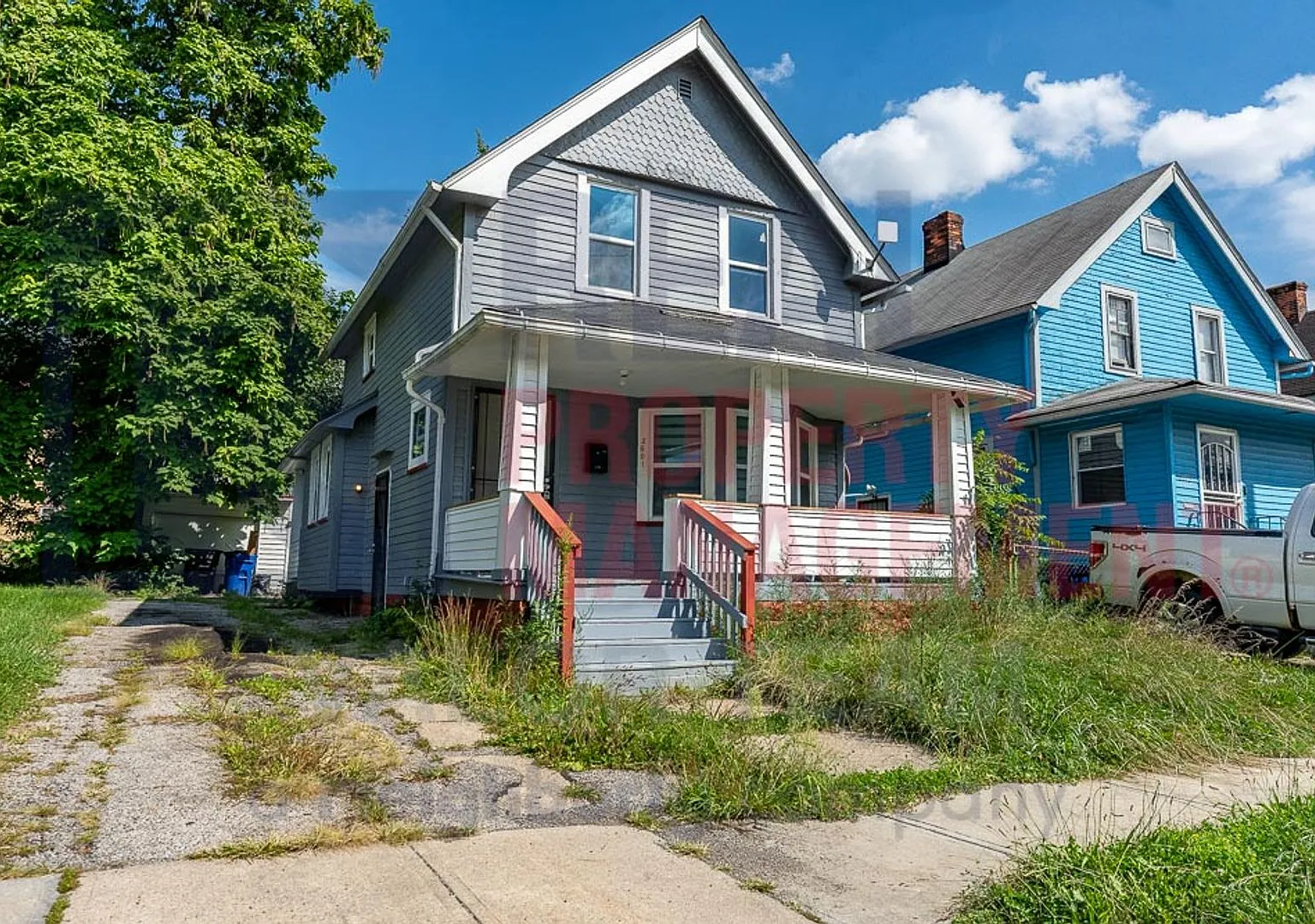 Freshly remodeled 3 Bed 1 Bath Single Family Home — Photo 2