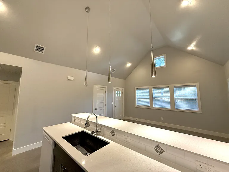 529 K St SW — Photo 5