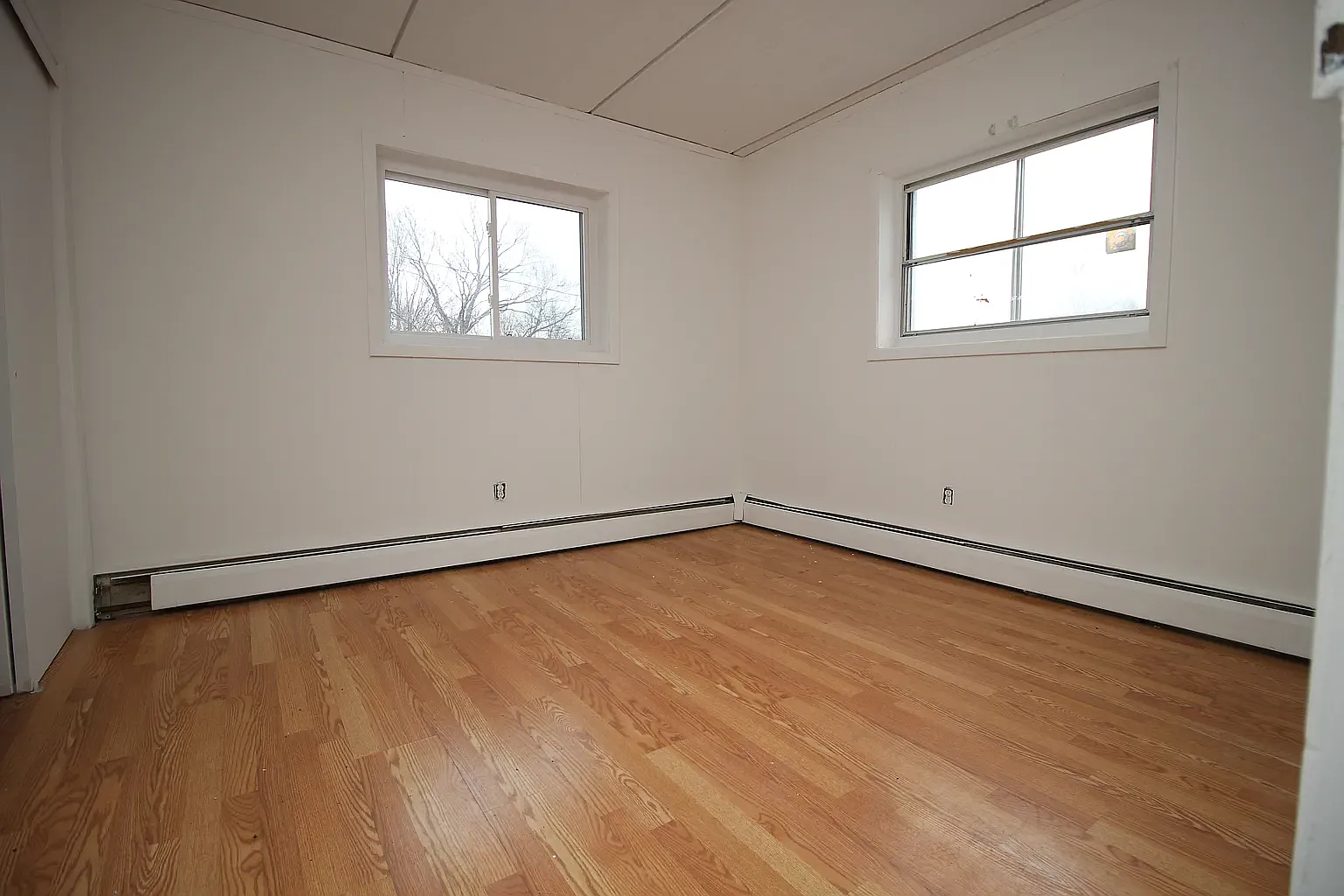 1 bed, 800 sqft, $1,100 — Photo 2