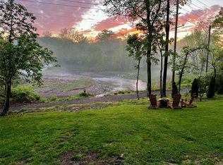 31 Oak Bend Ct, Saint Louis, MO 63124