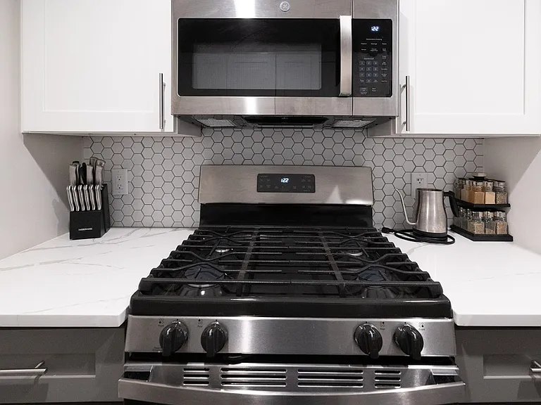 1661-1663 Washington St #102 — Photo 13