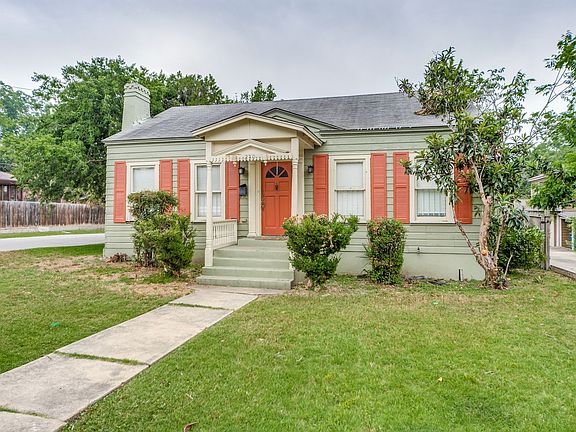 2nd image of 230 Carnahan St