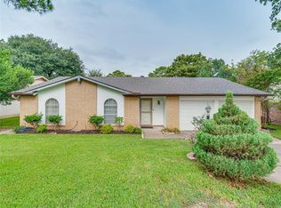 2510 Mintwood Pl, Arlington, TX 76016