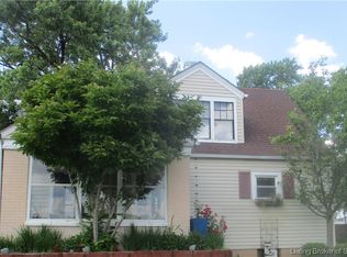 12 Valley View Ct, New Albany, IN 47150