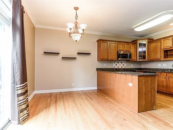 4th image of 1426 E Katie Ln