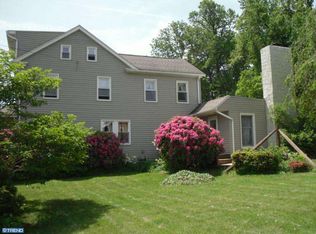 419 Huntzinger Rd, Wernersville, PA 19565