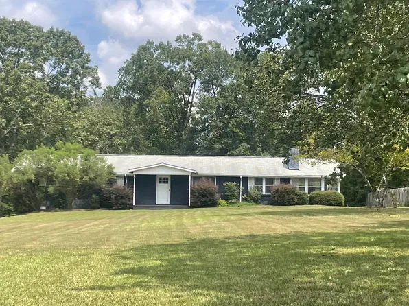 9738 Harwood Ln, Charlotte, NC 28214