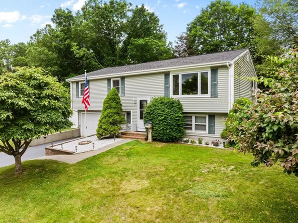 9 Herbert St, Taunton, MA 02780